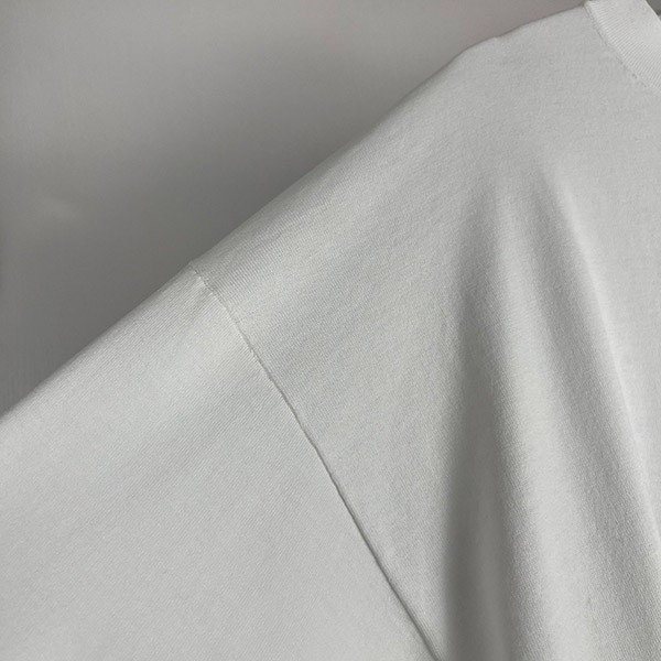 《バックプリントがかっこいい★》ディオール クルーネックTシャツ 偽物 483M648A